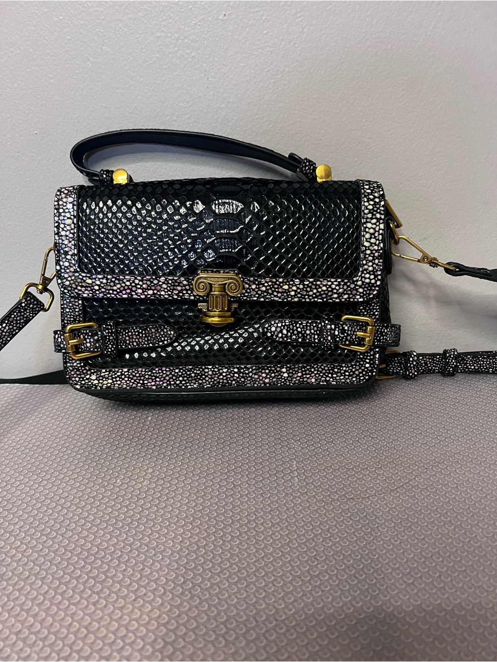 Multiple models and colours please check out the pictures!